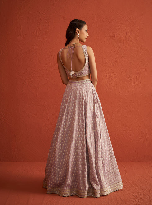 Heeriye Lehenga